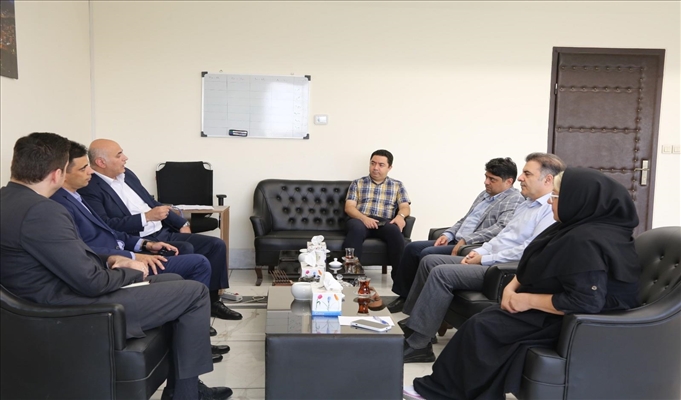 دیدار رئیس سازمان نظام مهندسی ساختمان آذربایجان شرقی با سرپرست شعب بانک قرض‌الحسنه مهر ایران در استان