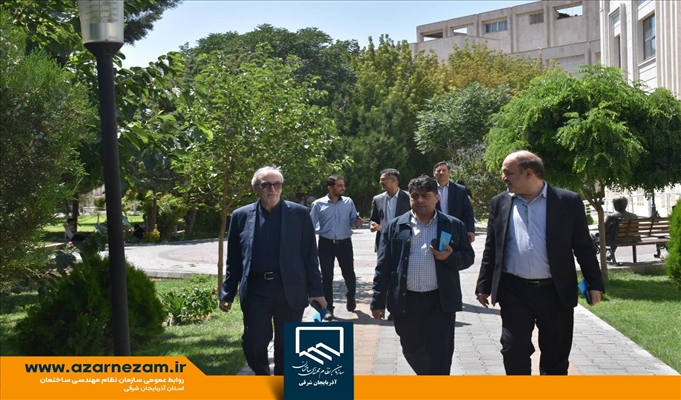 بازدید رئیس نظام مهندسی ساختمان آذربایجان شرقی از کتابخانه مرکزی تبریز و بررسی طرح‌های عمرانی